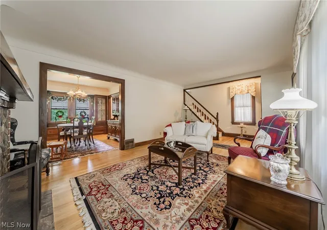 Photo 4 of Sale Pending at 11008 Edgepark Dr, Cleveland, OH 44125 | MLS# 5231497 | Listing updated on 2026-08-28