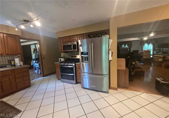 3rd image of 11709 Pinewood Trl, Chesterland, OH 44026 | MLS# 5232154
