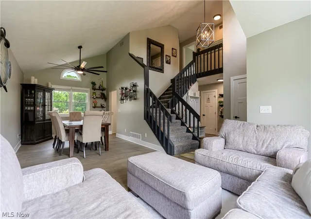 5th image of 4905 Glenridge Cir Ne, Canton, OH 44714 | MLS# 5226911