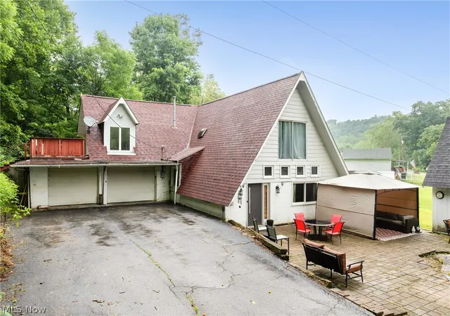 3rd image of 426 Sheeprock Rd, Mingo Junction, OH 43953 | MLS# 5232161