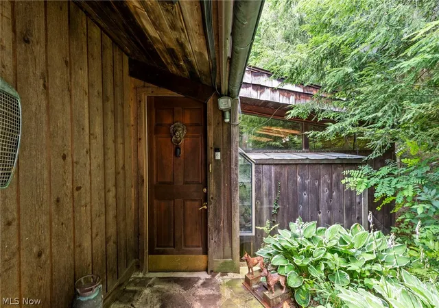 3rd image of 13610 Sperry Rd, Novelty, OH 44072 | MLS# 5231174