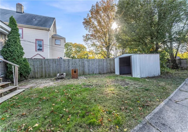 Listing Photo 2 - Condo for sale in building located at 3746 W 140th St, Cleveland, OH 44111 - Unit #