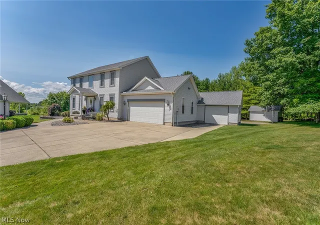2nd image of 4200 W Candy Apple Ct, New Middletown, OH 44442 | MLS# 5231628