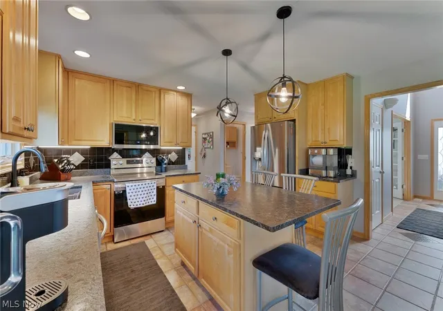 5th image of 4200 W Candy Apple Ct, New Middletown, OH 44442 | MLS# 5231628