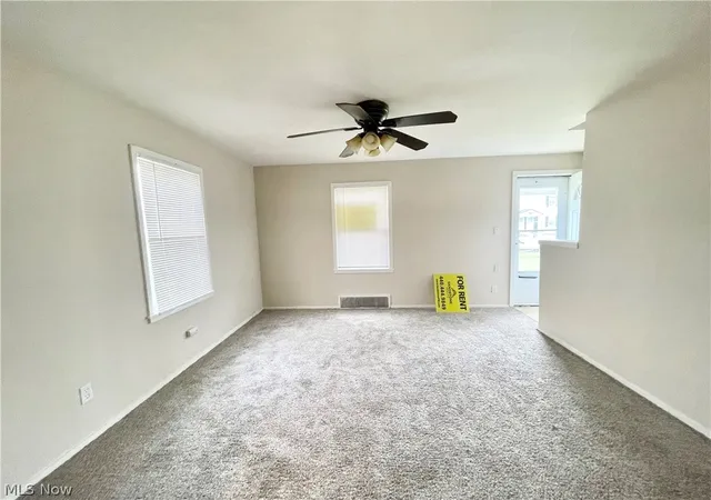 2nd image of 818 824 S Central Dr, Lorain, OH 44052 | MLS# 5231802