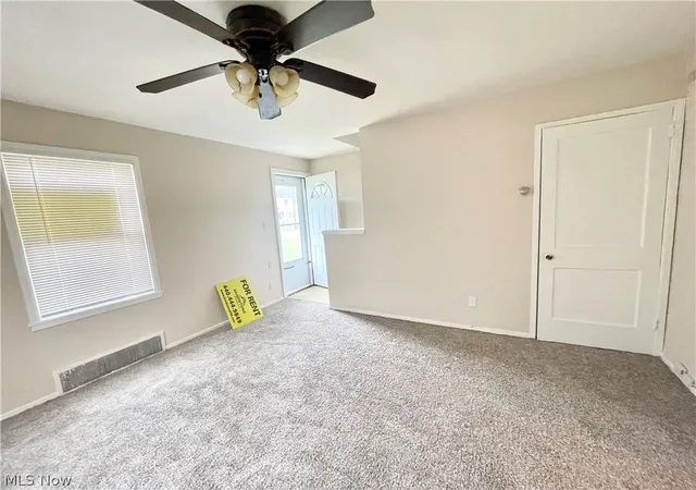 Listing Photo 3 - Condo for sale in building located at 818-824 S Central Dr, Lorain, OH 44052