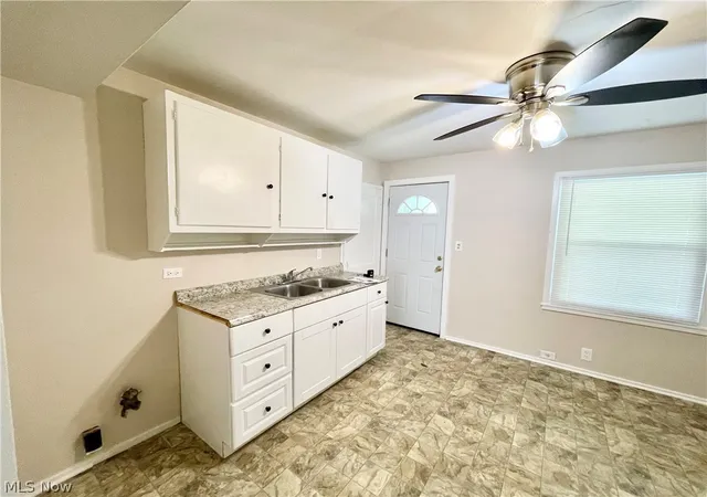 Listing Photo 4 - Condo for sale in building located at 818-824 S Central Dr, Lorain, OH 44052