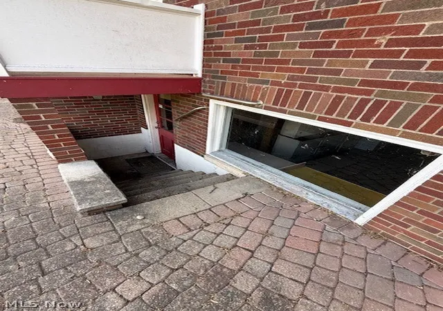 Photo 4 of Sale Pending at 815 3rd Street SW, New Philadelphia, OH 44663 | MLS# 5232084 | Listing updated on 2026-09-23