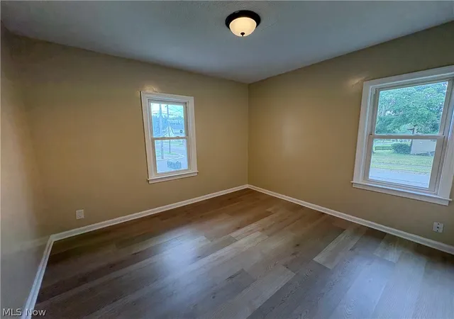 3rd image of 1195 Lindsay Ave, Akron, OH 44306 | MLS# 5232209