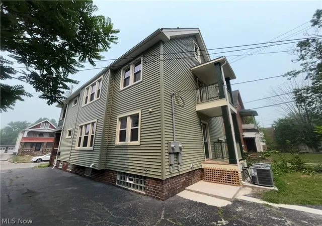 Listing Photo 2 - Condo for sale in building located at 12816 Forest Ave, Cleveland, OH 44120 - Unit #