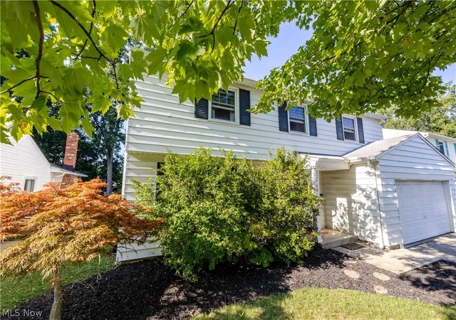 Photo 2 of Single family home for sale at 22760 Esther Ave, Cleveland, OH 44126 | MLS# 5231210 | Listing updated on 2026-08-03