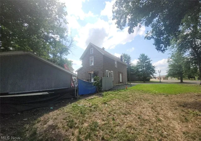 Photo 3 of Single family home for sale at 1325 4th Street NW, Canton, OH 44703 | MLS# 5232073 | Listing updated on 2026-08-31