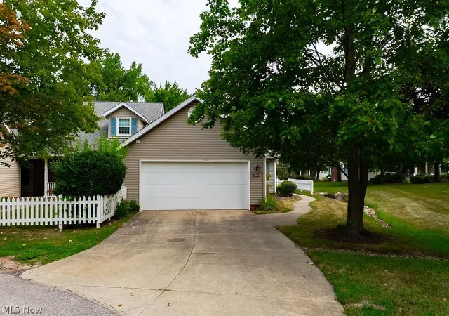 3rd image of 1310 Buckboard Ln, Broadview Heights, OH 44147 | MLS# 5231336