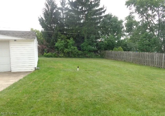 Photo 3 of Single family home for sale at 11141 Gabriella Dr, Cleveland, OH 44130 | MLS# 5231495 | Listing updated on 2026-08-19