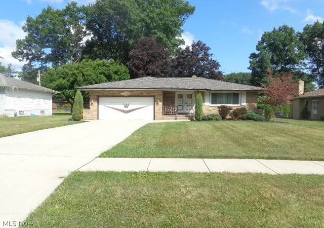 1st image of 979 E Decker Dr, Seven Hills, OH 44131 | MLS# 5231543