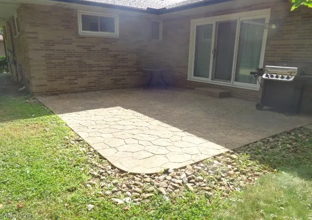 3rd image of 979 E Decker Dr, Seven Hills, OH 44131 | MLS# 5231543