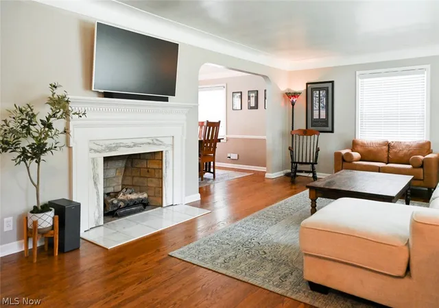 Photo 4 of Sale Pending at 19406 Scottsdale Blvd, Shaker Heights, OH 44122 | MLS# 5219440 | Listing updated on 2026-09-29
