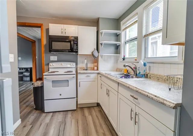 3rd image of 422 Reed Ave, Akron, OH 44301 | MLS# 5232182