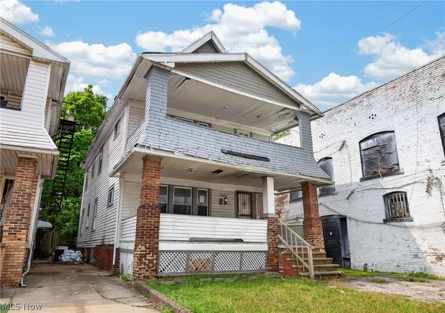 3rd image of 12000 Kinsman Rd, Cleveland, OH 44120 | MLS# 5232287