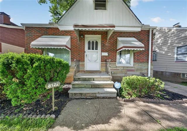 Photo 2 of Sale Pending at 8122 Fernhill Ave, Cleveland, OH 44129 | MLS# 5232206 | Listing updated on 2026-08-20