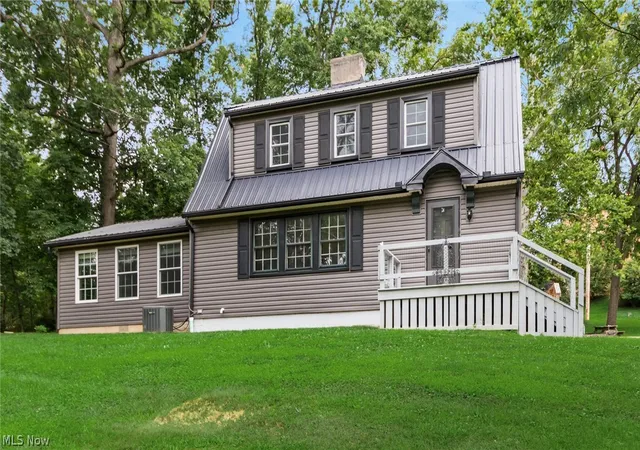 2nd image of 1224 Marwood Dr, Zanesville, OH 43701 | MLS# 5231545