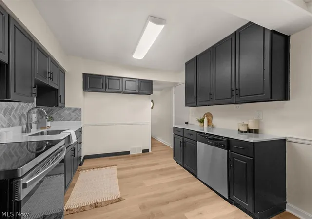 2nd image of 2348 Buena Vista Dr, Wickliffe, OH 44092 | MLS# 5232310