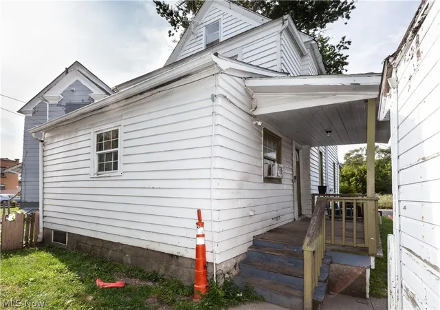 5th image of 700 W 17Th St, Lorain, OH 44052 | MLS# 5230958