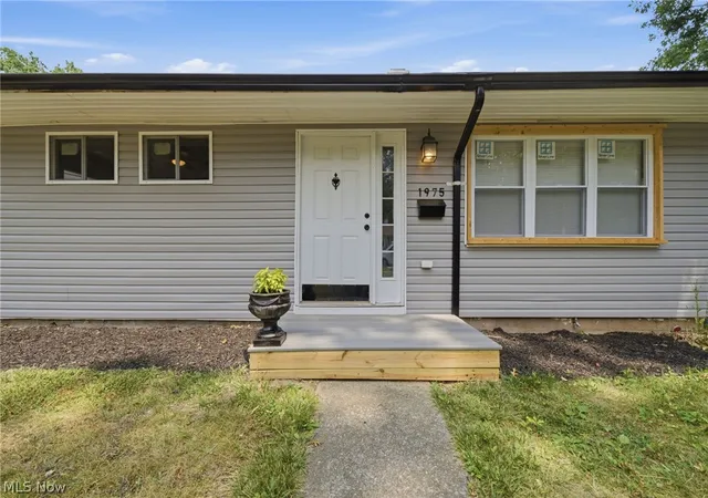 Photo 2 of Single family home for sale at 1975 Rookwood Rd, Cleveland, OH 44112 | MLS# 5232247 | Listing updated on 2026-10-03