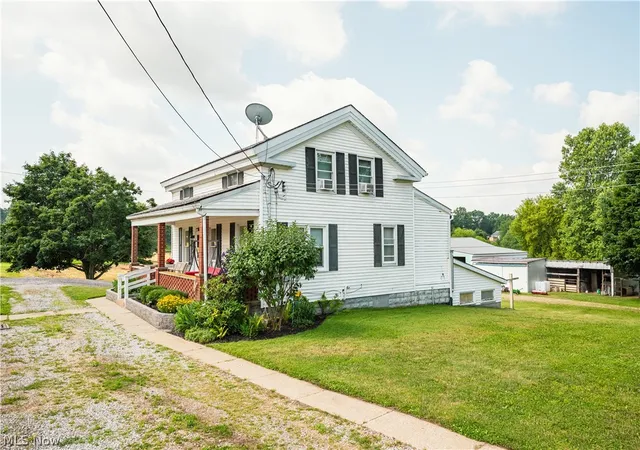 2nd image of 11755 Market Ave Nw, Uniontown, OH 44685 | MLS# 5232352