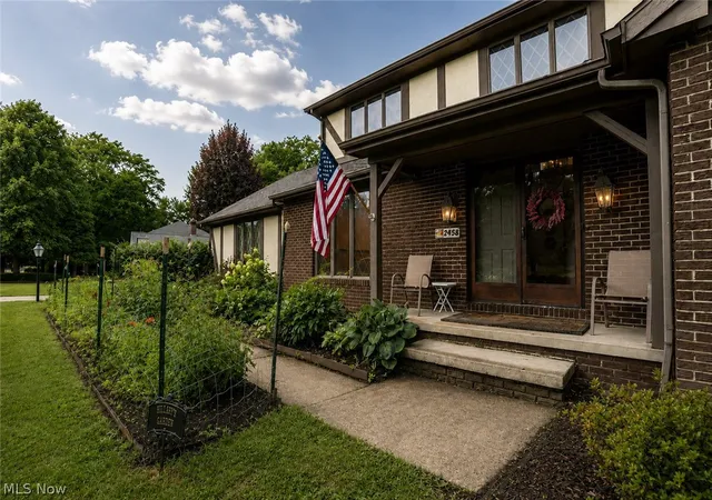 Photo 3 of Sale Pending at 2458 Cedarwood Rd, Cleveland, OH 44124 | MLS# 5232270 | Listing updated on 2026-08-18