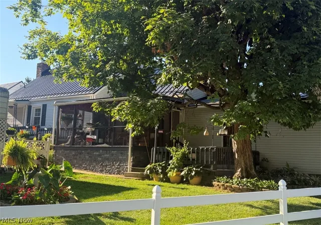 4th image of 128 Victory Pl, Marietta, OH 45750 | MLS# 5232484