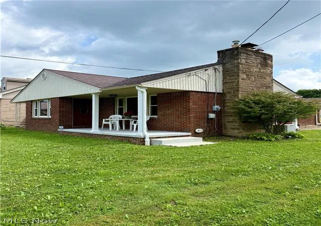 Photo 3 of Single family home for sale at 701 Coitsville Rd, Campbell, OH 44405 | MLS# 5231901 | Listing updated on 2026-09-22