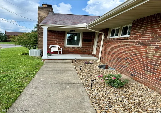 Photo 3 of Single family home for sale at 701 Coitsville Rd, Campbell, OH 44405 | MLS# 5231901 | Listing updated on 2026-09-22