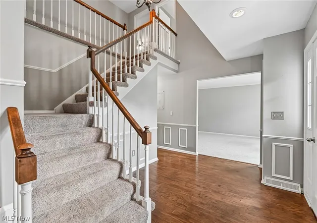 2nd image of 16980 S Meadows Cir, Strongsville, OH 44136 | MLS# 5215880