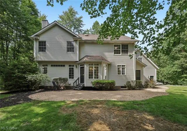 2nd image of 10685 Robert Ln, Chagrin Falls, OH 44023 | MLS# 5229727