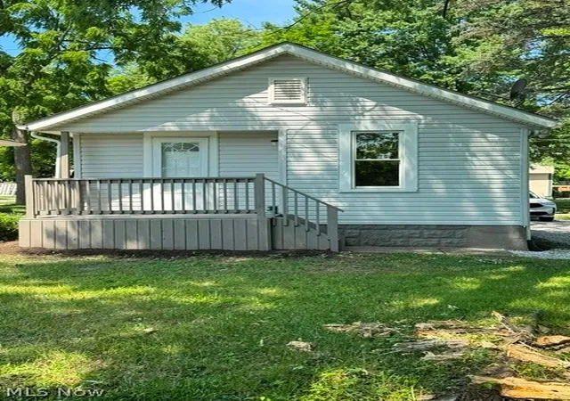 12th image of 1079 Peerless Ave, Akron, OH 44320 | MLS# 5232514