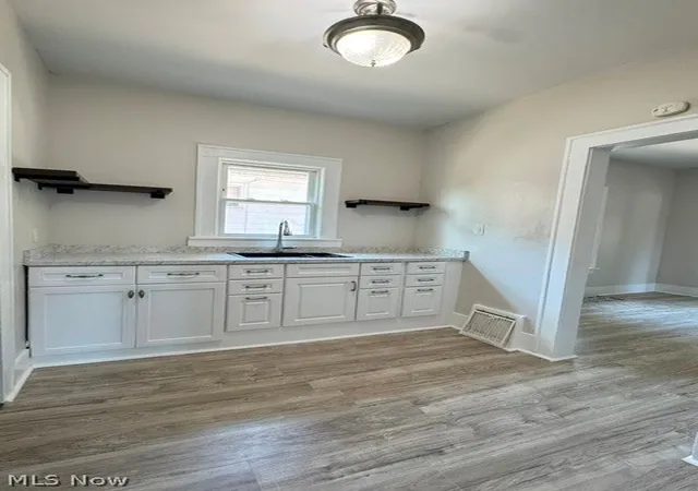 5th image of 1079 Peerless Ave, Akron, OH 44320 | MLS# 5232514