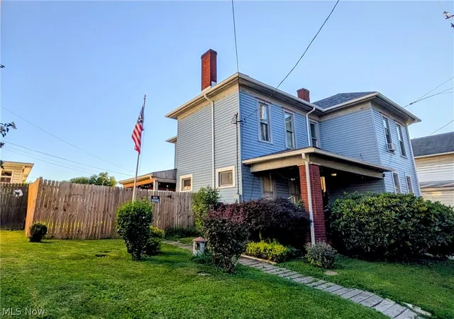 Photo 3 of Single family home for sale at 306 10th Street, Wellsville, OH 43968 | MLS# 5232536 | Listing updated on 2026-07-31