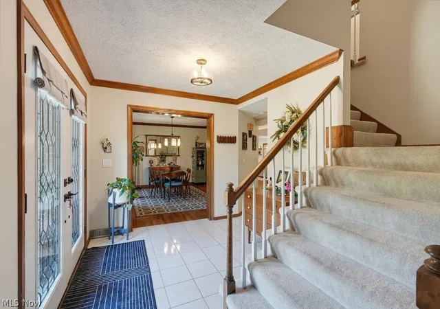 3rd image of 17553 Deer Ridge Cir, Strongsville, OH 44136 | MLS# 5231817
