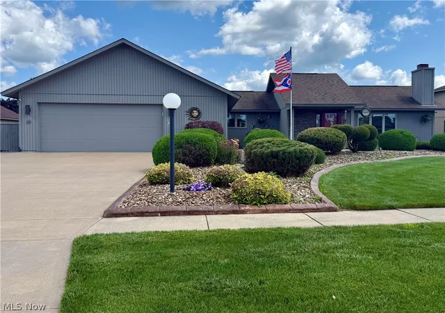 Photo 1 of Sale Pending at 33065 Cobblestone Cir, North Ridgeville, OH 44039 | MLS# 5232495 | Listing updated on 2026-08-28