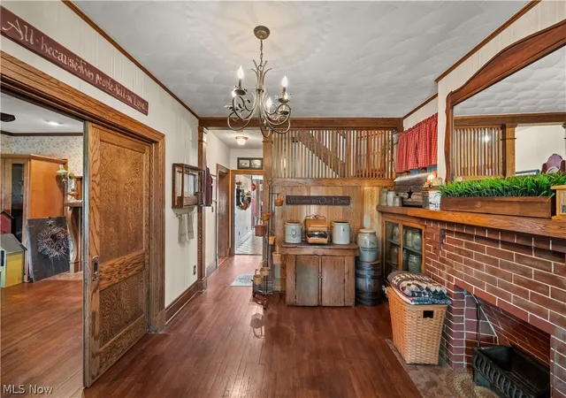 Photo 4 of Single family home for sale at 1811 Washington Blvd, Belpre, OH 45714 | MLS# 5232517 | Listing updated on 2026-07-31