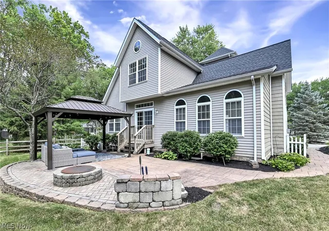 3rd image of 31470 Hilliard Blvd, Westlake, OH 44145 | MLS# 5231612