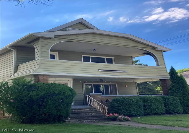 3rd image of 2110 Bunts Rd, Lakewood, OH 44107 | MLS# 5232541