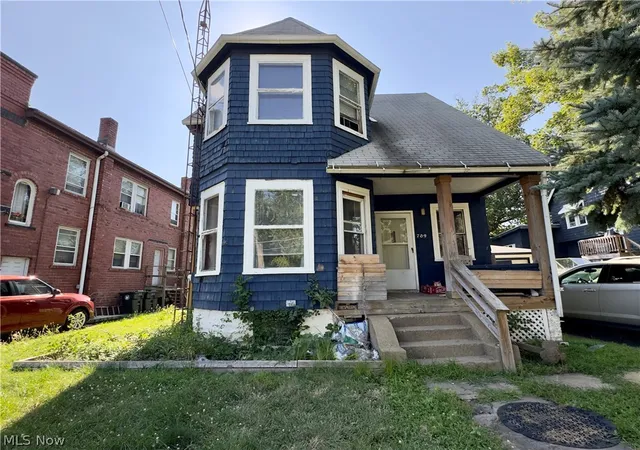 Photo 2 of Single family home for sale at 709 Fulton Rd Nw, Canton, OH 44703 | MLS# 5230274 | Listing updated on 2026-08-28