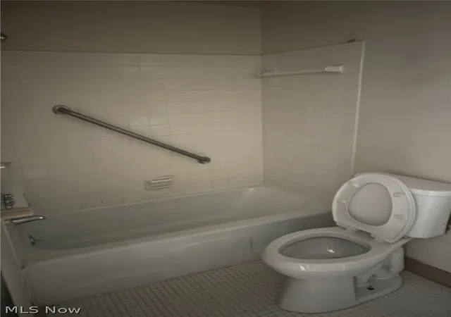 2nd image of 14567 Madison Ave, Lakewood, OH 44107