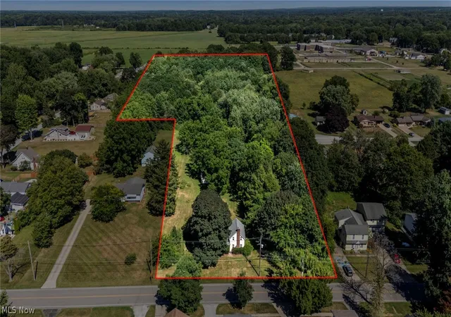 Photo 2 of Single family home for sale at 108 Woodworth Ave, Painesville, OH 44077 | MLS# 5232339 | Listing updated on 2026-08-08