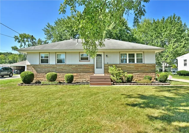 1st image of 3985 Valacamp Ave Se, Warren, OH 44484 | MLS# 5218674