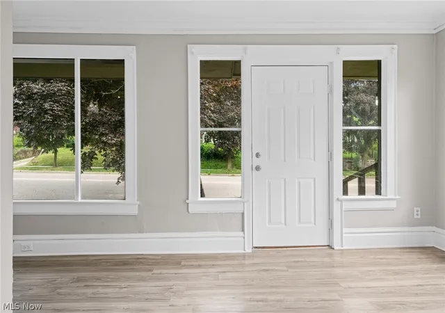 Photo 3 of Single family home for sale at 1376 Goodyear Blvd, Akron, OH 44305 | MLS# 5232592 | Listing updated on 2026-08-03