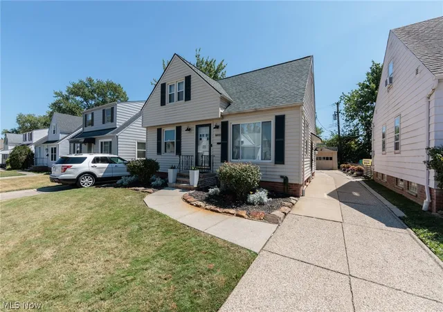 Photo 2 of Sale Pending at 15308 Maplewood Ave, Maple Heights, OH 44137 | MLS# 5232029 | Listing updated on 2026-08-20