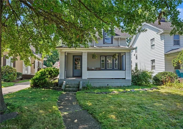 1st image of 326 S Firestone Blvd, Akron, OH 44301 | MLS# 5211473